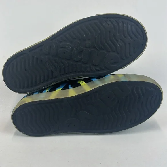 NATIVE Jefferson Glow Waterproof SlipOn Shoes Size J1 - Picture 7 of 9